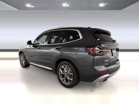 Used 2022 BMW X3 xDrive30i w/ Convenience Package AWD/4WD image 3