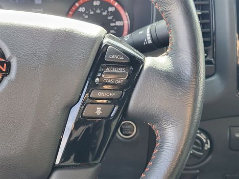 Used 2023 Nissan Frontier PRO-4X w/ Technology Package image 16