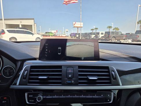 Used 2018 BMW 430i xDrive Convertible AWD/4WD image 28
