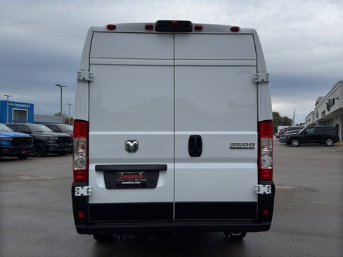 New 2026 RAM ProMaster 3500 w/ Convenience Group image 7