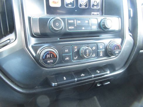 Used 2018 Chevrolet Silverado 2500 LT w/ LT Convenience Package image 28