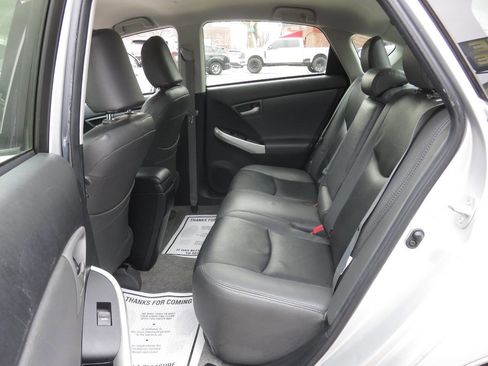 Used 2013 Toyota Prius Plug-In Hybrid image 18