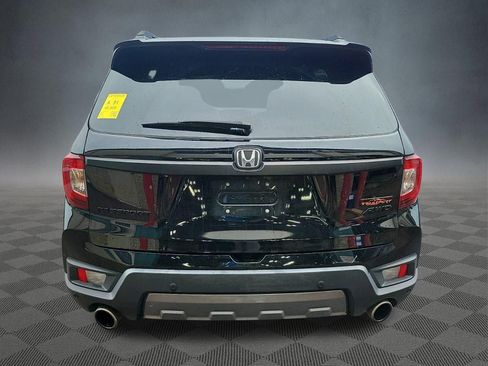 Used 2022 Honda Passport TrailSport image 2