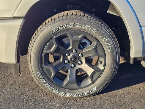 New 2026 RAM 1500 Big Horn AWD/4WD image 8