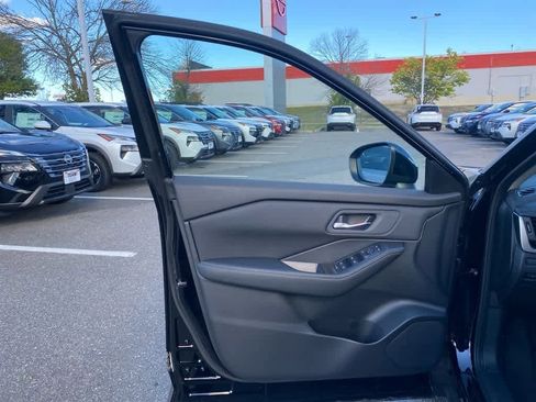 New 2026 Nissan Rogue SV image 9