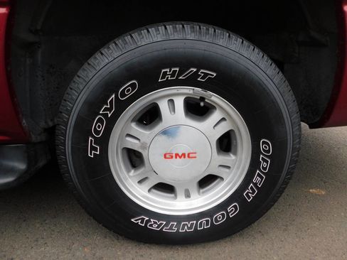 Used 2002 GMC Yukon XL SLT image 22