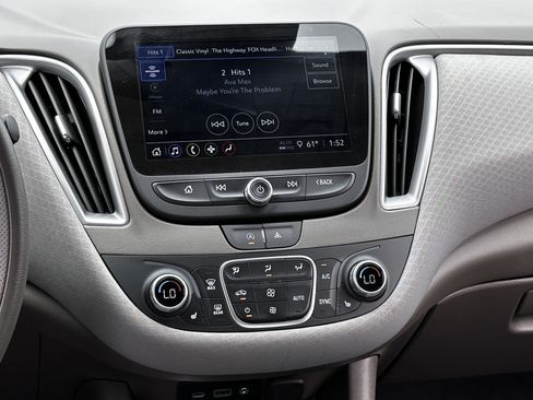 Used 2025 Chevrolet Malibu LT FWD image 23