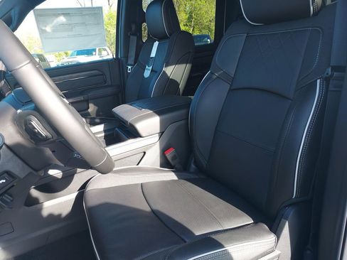 New 2026 RAM 2500 Limited AWD/4WD image 17