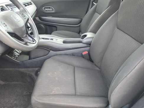 Used 2016 Honda HR-V LX image 11