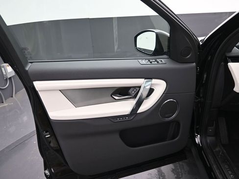 New 2025 Land Rover Discovery Sport Dynamic SE AWD/4WD image 19