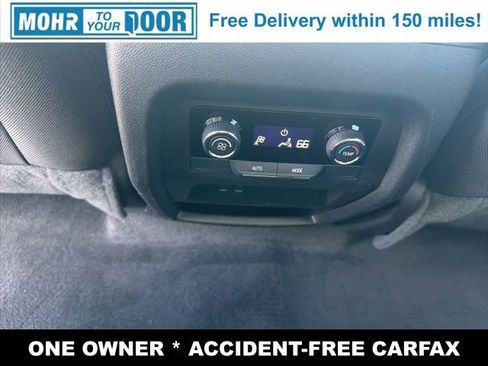 Used 2025 Chevrolet Traverse LT image 37