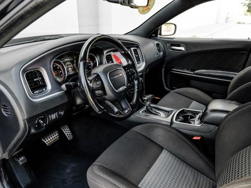 Used 2020 Dodge Charger Scat Pack RWD image 2
