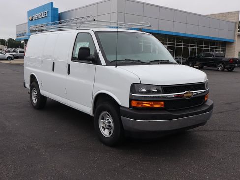 New 2025 Chevrolet Express 2500 w/ Driver Convenience Package image 2