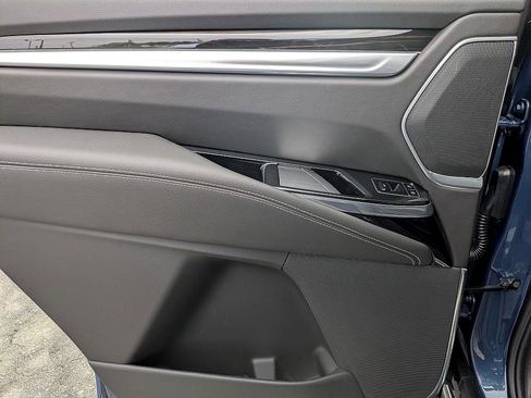 New 2026 Cadillac Escalade Luxury w/ Touring Package image 24