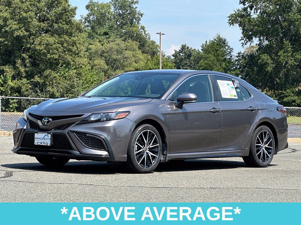 Used 2023 Toyota Camry SE w/ Convenience Package FWD image 3