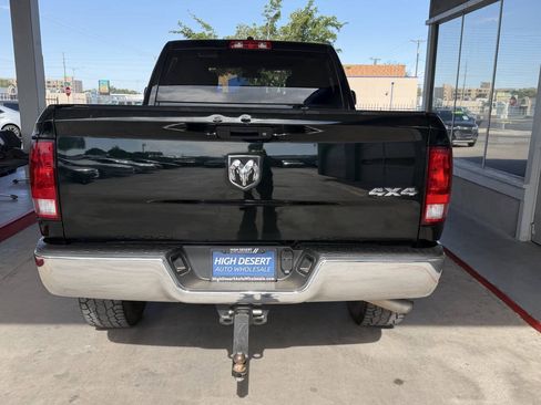 Used 2017 RAM 2500 Tradesman w/ Chrome Appearance Group AWD/4WD image 7
