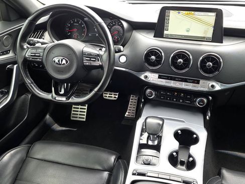 Used 2020 Kia Stinger GT2 RWD image 10