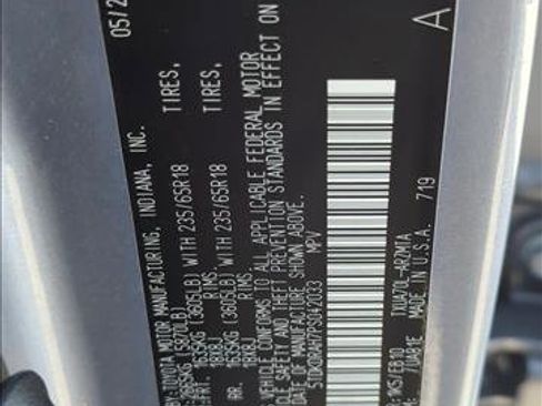 Used 2023 Toyota Highlander XLE FWD image 26