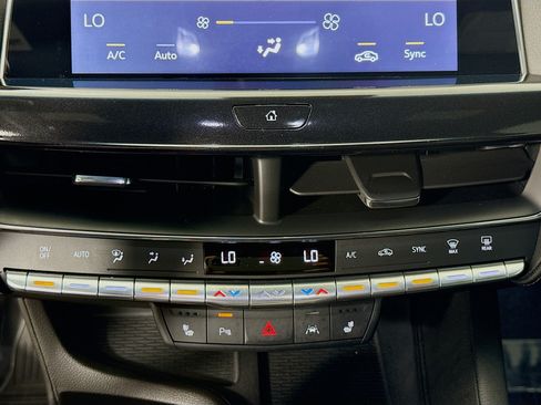 Used 2023 Cadillac CT5 Luxury w/ Sun And Sound Package RWD image 17