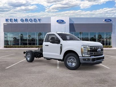 New 2025 Ford F350 XL w/ XL Chrome Package