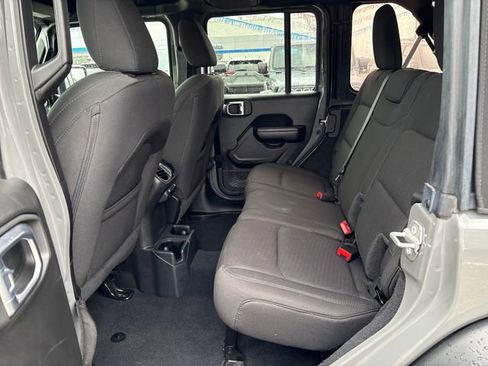 Used 2021 Jeep Wrangler Unlimited Sport AWD/4WD image 19