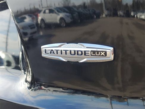 Used 2021 Jeep Cherokee Latitude Lux image 6