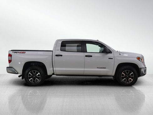 Used 2016 Toyota Tundra SR5 w/ TRD Off Road Package AWD/4WD image 6