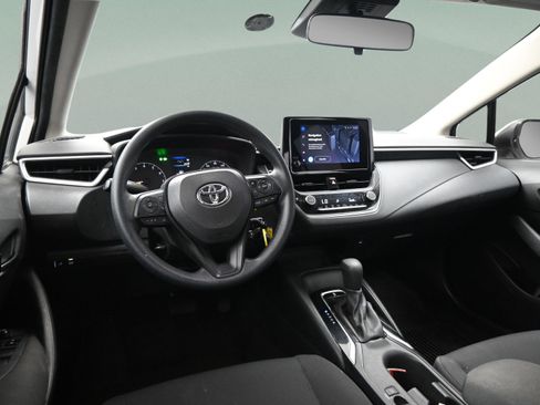 Used 2023 Toyota Corolla LE FWD image 35
