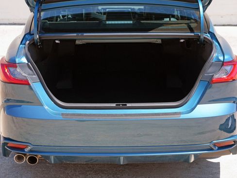 Used 2025 Toyota Camry XSE FWD image 9