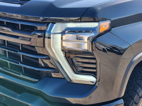 Used 2026 Chevrolet Silverado 2500 LTZ w/ Trail Boss Package AWD/4WD image 28