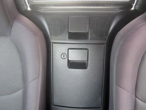 Used 2010 MAZDA MX-5 Miata Sport image 37