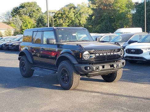 New 2025 Ford Bronco Big Bend w/ Black Diamond Package image 3