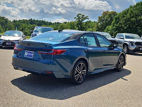 New 2026 Toyota Camry Hybrid AWD/4WD image 2