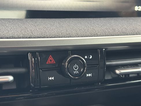 New 2026 Nissan Kicks SV image 25