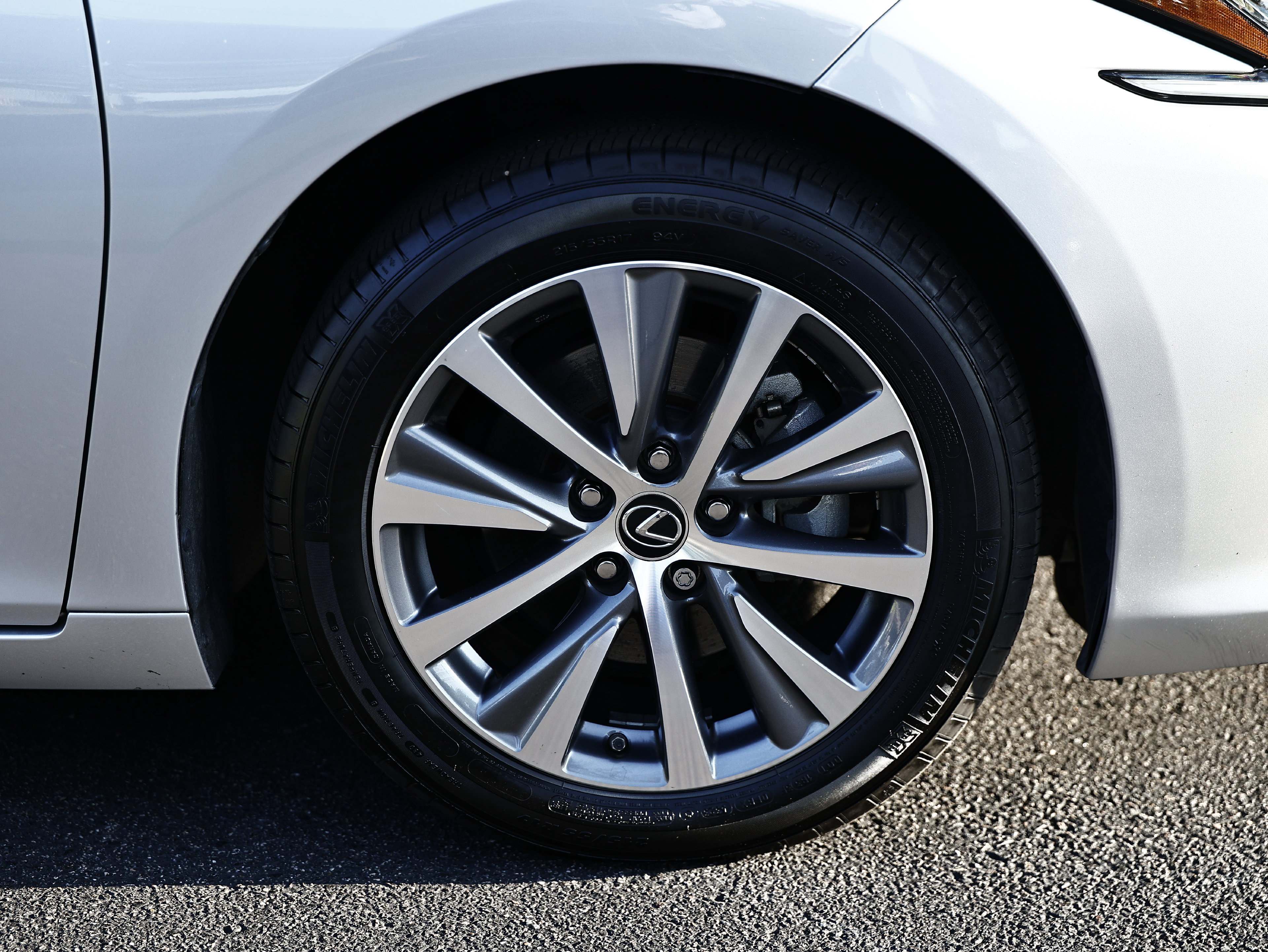 Used 2021 Lexus ES 350 w/ Premium Package FWD image 5