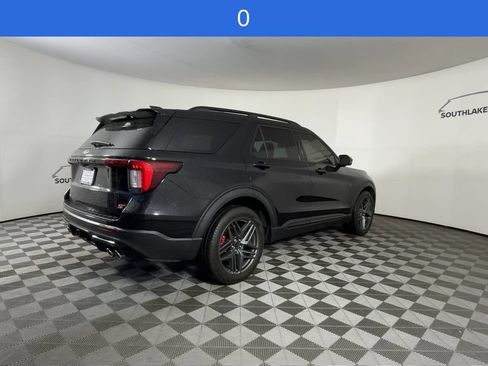 Used 2025 Ford Explorer ST AWD/4WD image 9