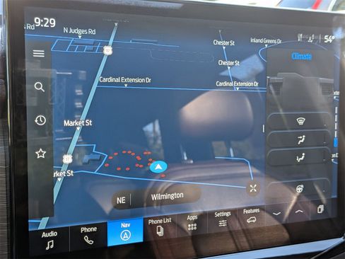 Used 2023 Ford Expedition Limited image 23