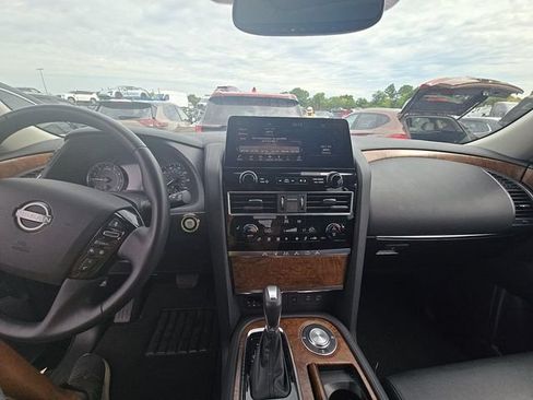 Certified 2024 Nissan Armada SL w/ Captain's Chairs Package RWD image 5