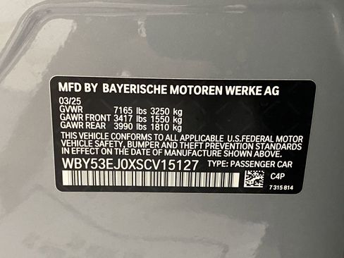 Used 2025 BMW i7 xDrive60 image 22