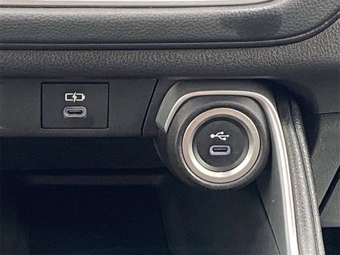 Certified 2025 Toyota Grand Highlander XLE image 31