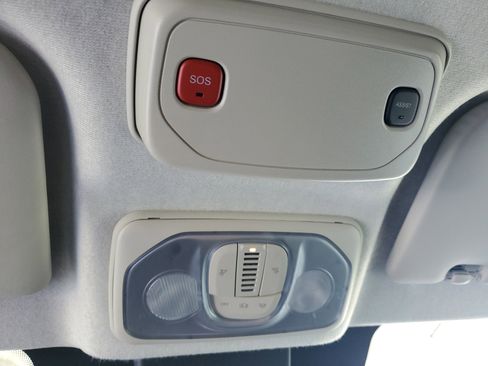 Used 2025 RAM ProMaster 2500 w/ Convenience Group FWD image 21