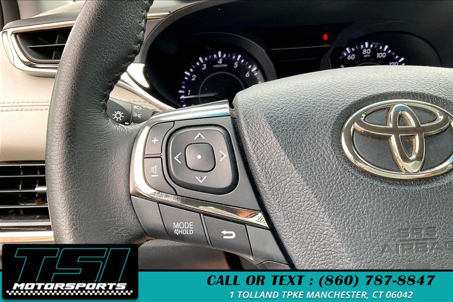 Used 2013 Toyota Avalon XLE Premium FWD image 18