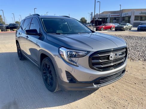 Used 2021 GMC Terrain SLT w/ Elevation Edition FWD image 7