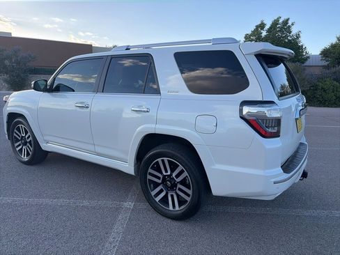 Used 2022 Toyota 4Runner Limited RWD image 8