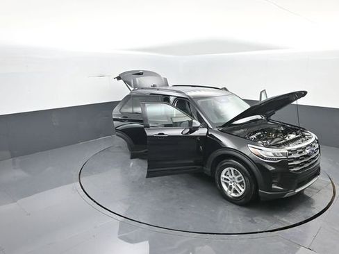 New 2026 Ford Explorer Active image 35
