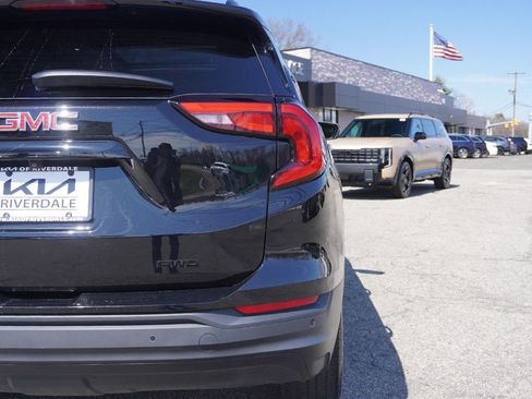 Used 2020 GMC Terrain SLE w/ Driver Convenience Package image 17