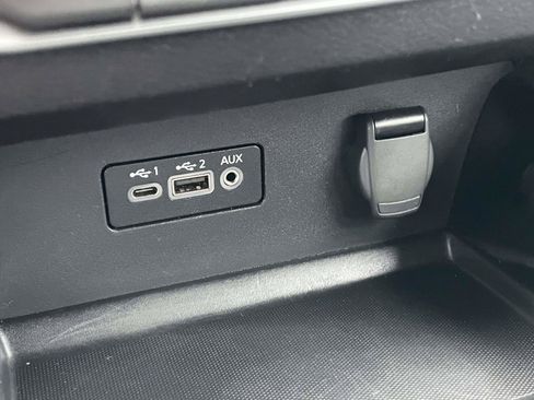 Used 2024 Nissan Altima 2.5 SV FWD image 28