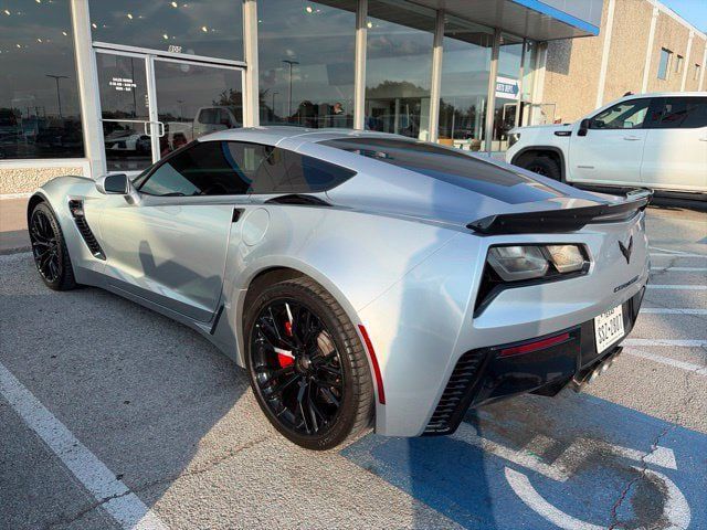 Used 2016 Chevrolet Corvette Z06 w/ 2LZ Preferred Equipment Group RWD image 3