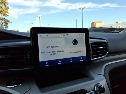 Used 2023 Ford Explorer XLT w/ Equipment Group 202A image 20