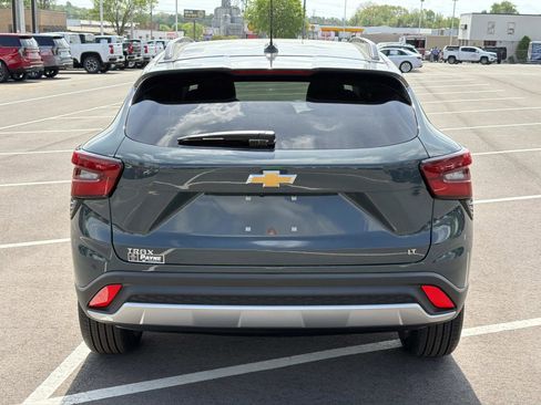 New 2026 Chevrolet Trax LT w/ Driver Confidence Package FWD image 13